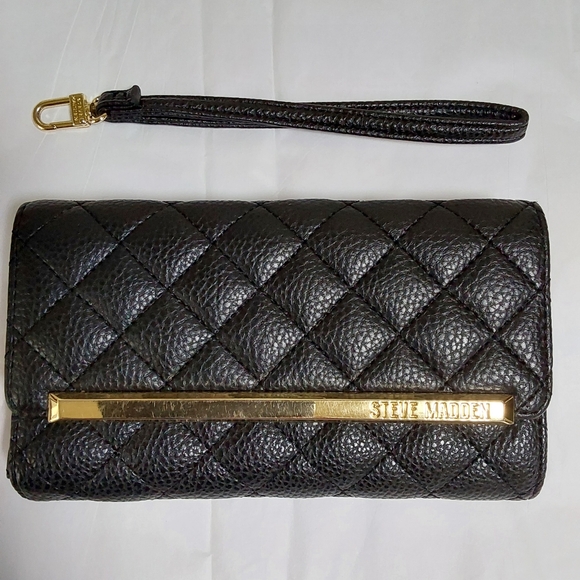 Steve Madden black wristlet - Picture 3 of 6